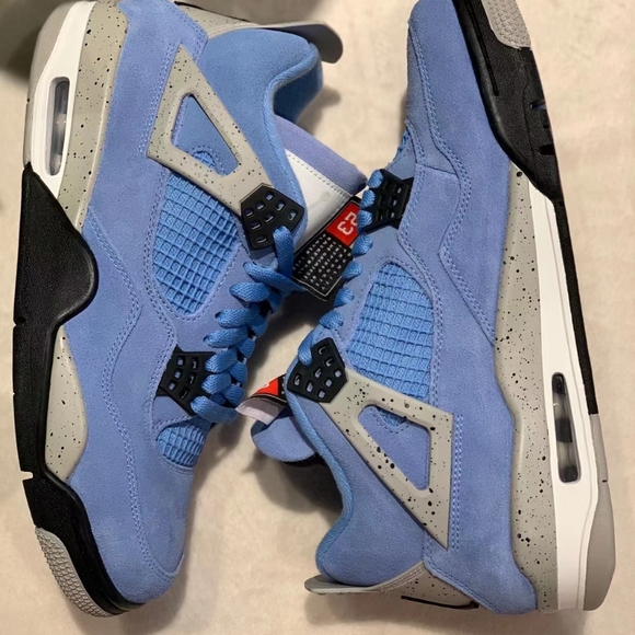 Jordan 4 Retro \